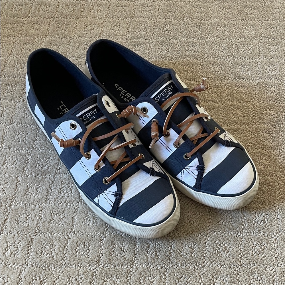 Sperry Crest Vibe Sneakers